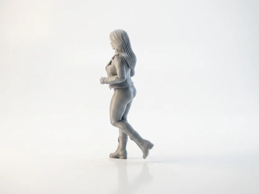 Mô hình 3D Bucket Lady - Tượng nữ giới thời thượng để bàn - Image 4