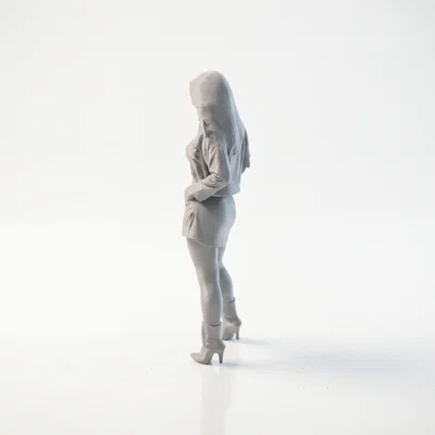 Mô hình nữ nhân vật đội mũ trùm đầu in 3D