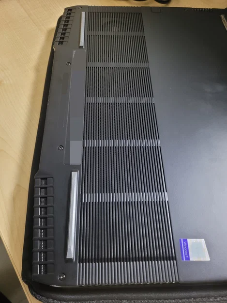 Chân đế thay thế cho Alienware M15 R1 - Image 2