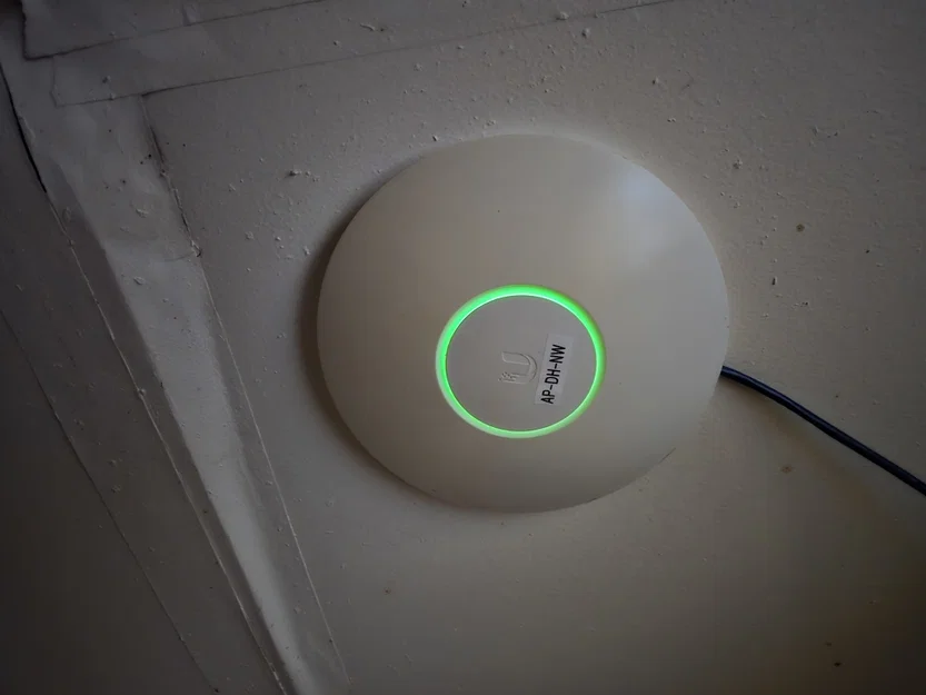 Đế gắn tường 3D cho thiết bị wifi Unifi AP-LR tiện lợi - Image 1