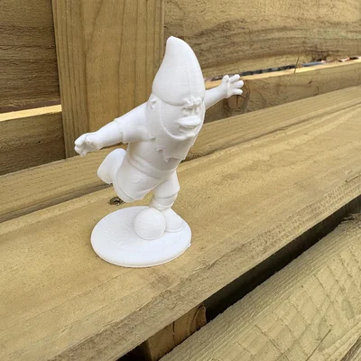 Mô hình chú lùn chơi bóng (Football Gnome)