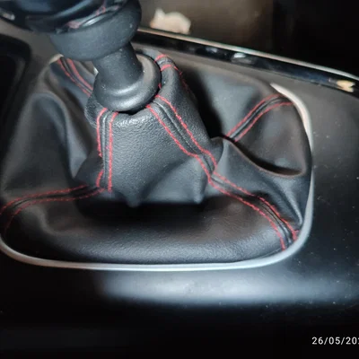 Khung cố định bao cần số cho xe Alfa Romeo Giulietta (Tự in 3D)