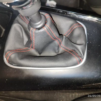 Khung cố định bao cần số cho xe Alfa Romeo Giulietta (Tự in 3D)