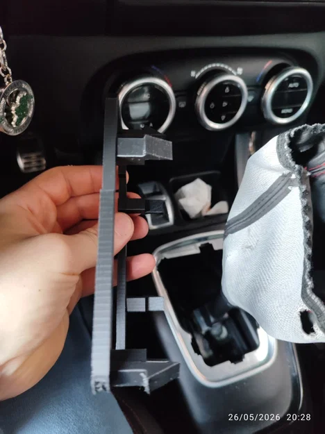 Khung cố định bao cần số cho xe Alfa Romeo Giulietta (Tự in 3D) - Image 5