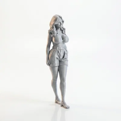 Mô hình tượng nữ giới Busty Lady Shorts in 3D