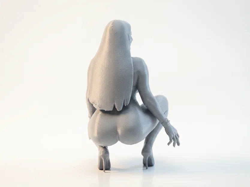 Mô hình tượng nữ tư thế Squat in 3D đầy nghệ thuật - Image 3