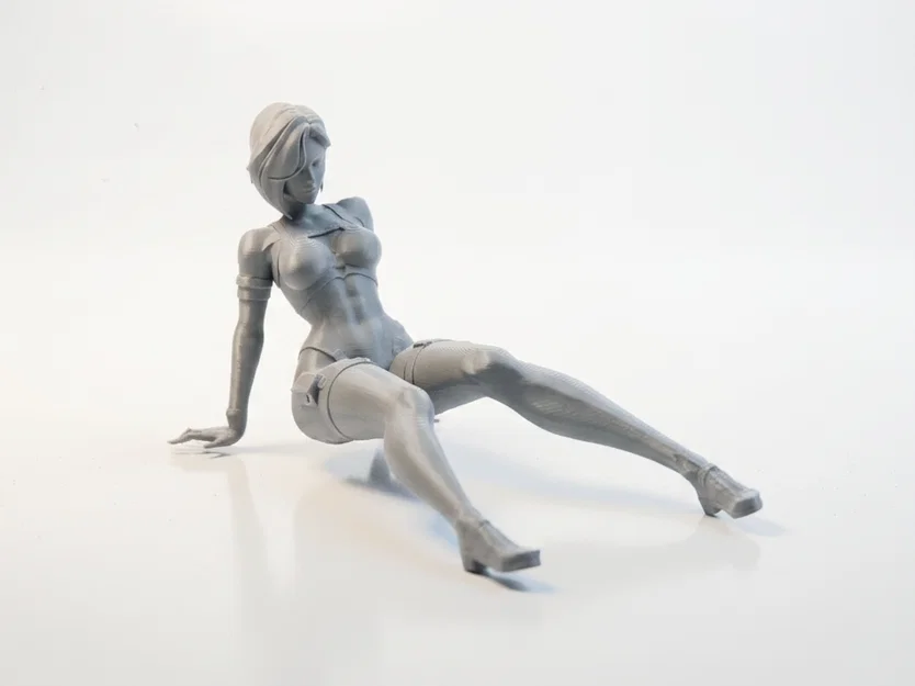 Mô hình tượng nữ thần Busty Sat Lady in 3D - Image 2