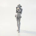 Mô hình Cheerleader đeo kính in 3D đầy cá tính - Thumbnail 1