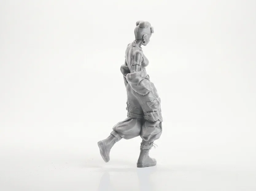 Mô hình tượng nữ nhân vật Cool Pants Babe in 3D - Image 3