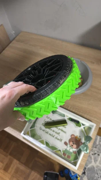Bọc gai lốp TPU in 3D cho xe điện trẻ em Lamborghini STO - Image 2