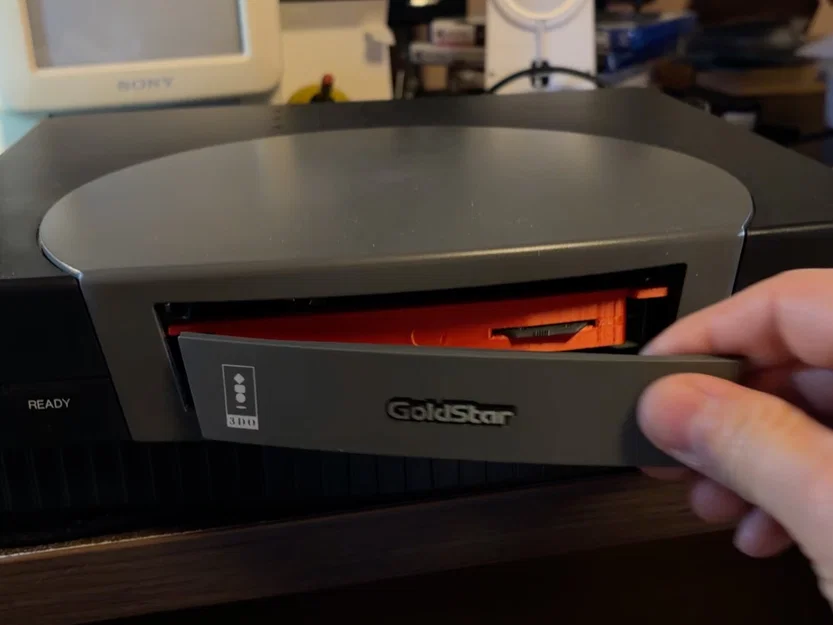 Bộ giữ nắp ổ đĩa nam châm cho GoldStar 3DO - Image 1