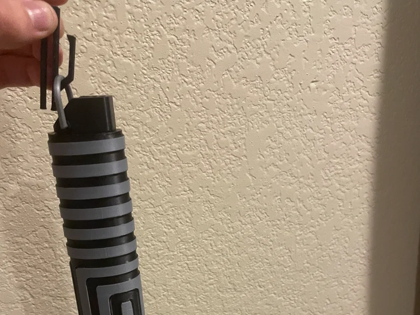 Kẹp thắt lưng cho lightsaber có vòng D-Ring - Image 1