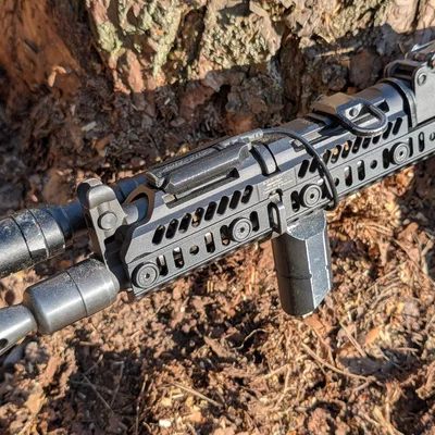 Bộ Ngàm Gắn Remote Tape Switch SureFire Lên Ray Picatinny