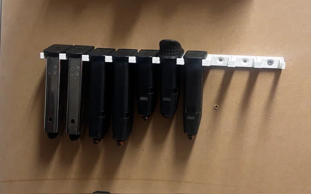 Giá treo hộp tiếp đạn gắn tường (Magazine Rack) 9mm & .40 S&W - Image 2