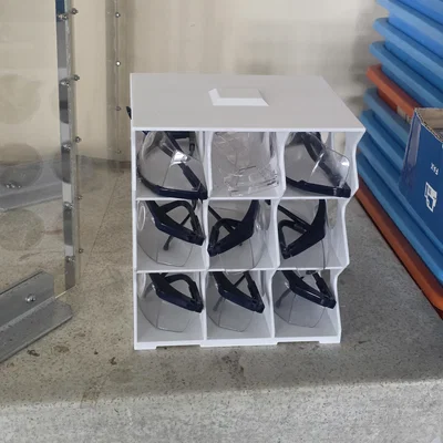 Kệ Đựng Kính Bảo Hộ 3D: Giải Pháp Sắp Xếp Gọn Gàng Tiện Dụng