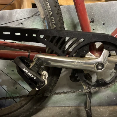 Chắn xích Pass Hunter (Pass Hunter Chainguard)