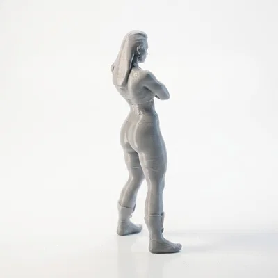 Mô hình tượng quý cô khoanh tay - Sản phẩm in 3D đầy cá tính