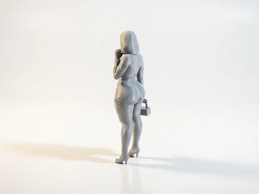 Mô hình tượng nữ 3D với đường nét quyến rũ - Image 4