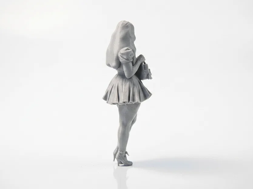 Mô hình 3D Quý Cô Thời Thượng Cầm Túi Xách (Có thể in 3D) - Image 3