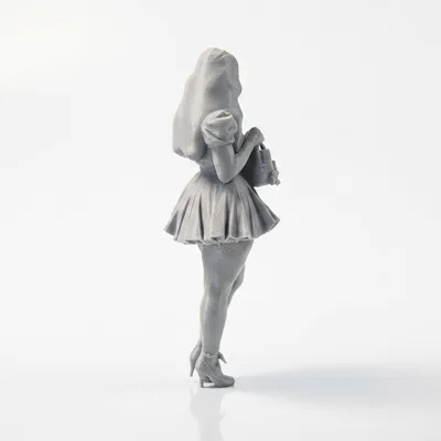 Mô hình 3D Quý Cô Thời Thượng Cầm Túi Xách (Có thể in 3D)
