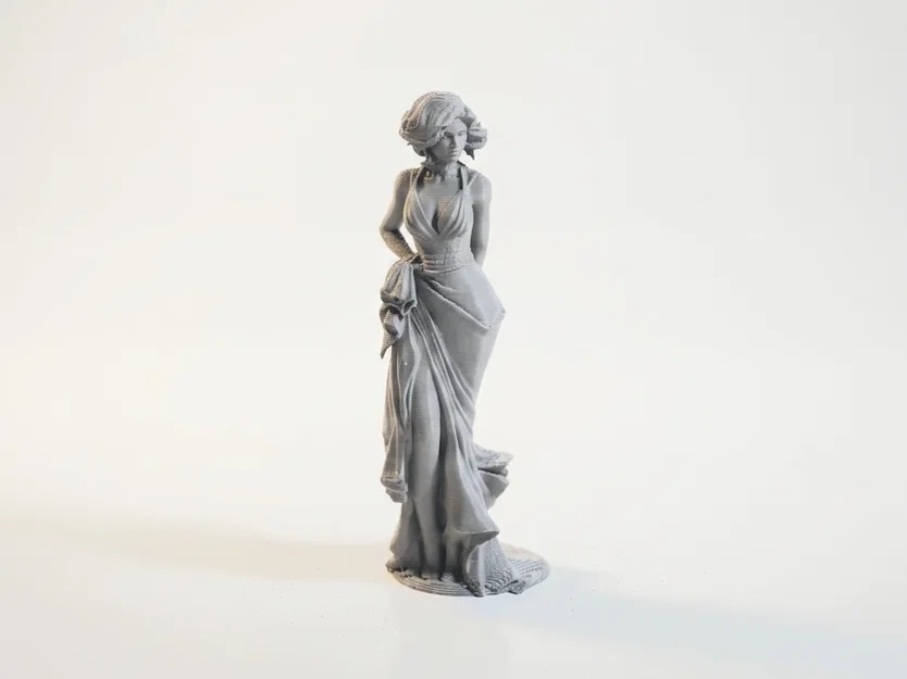 Mô hình 3D cô gái mặc váy thanh lịch - File in STL - Image 1