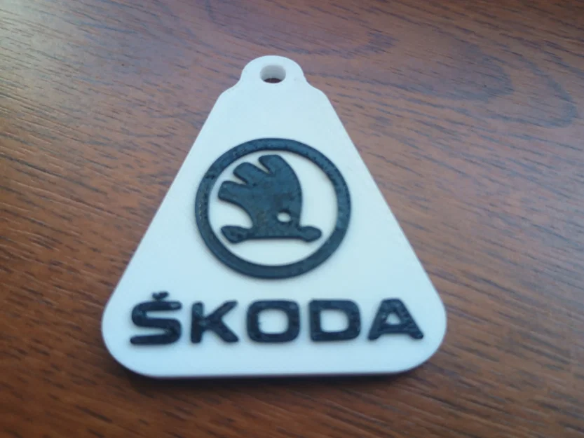 Móc khóa Škoda in 3D đẹp mắt - Phụ kiện cho người yêu xe - Image 1