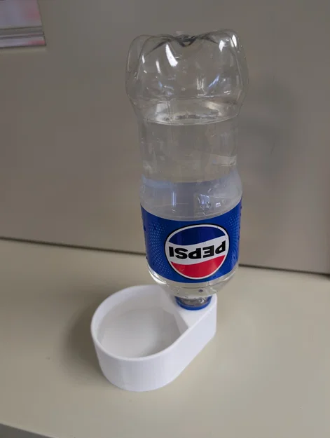 Khay uống nước tự động cho gà từ chai nhựa (In 3D dễ dàng) - Image 1