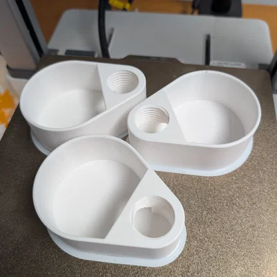 Khay uống nước tự động cho gà từ chai nhựa (In 3D dễ dàng)