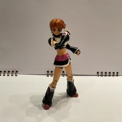 Mô hình action figure Cure Black dựa trên thiết kế carbon 13