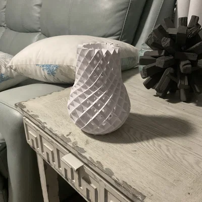 Bình hoa trang trí giấu HomePod Mini