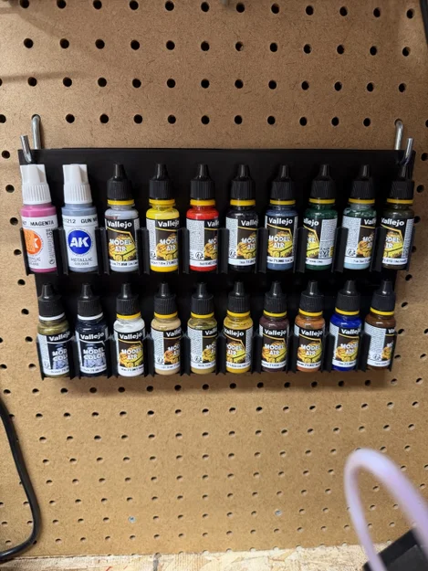Giá treo sơn Airbrush 18ml tiện lợi cho bảng Pegboard - Image 1
