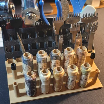 Trạm đựng dụng cụ làm đồ da (Leather Tool Stations)
