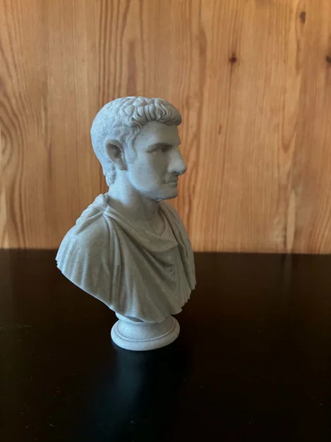 Tượng bán thân Caligula (Caius Julius Caesar Augustus Germanicus) - Image 5
