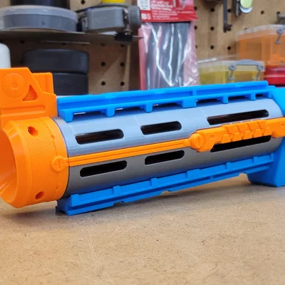 Ống phóng Nerf N-Strike lấy cảm hứng từ Recon/Retaliator