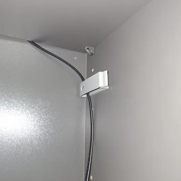 Kẹp giữ dây cáp cho lỗ lưới trên tủ (Cabinet Raster Holes) - Image 1