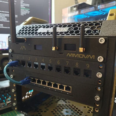 Khung Rack 10 Inch cho Duplex MMDVM Ham Radio Hotspot và Meshtastic Heltec