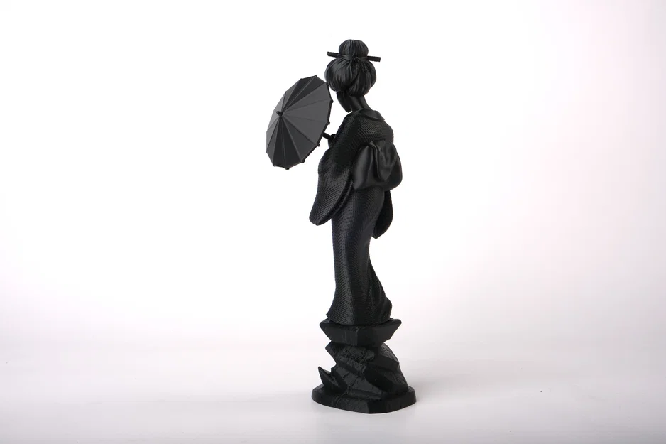 Tượng điêu khắc Geisha cầm dù - Image 3