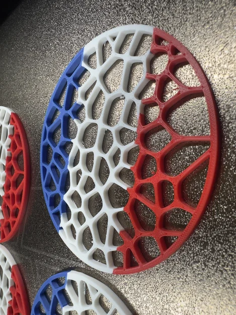 Đế lót ly phong cách Voronoi Tricolore (hỗ trợ AMS) - Image 1