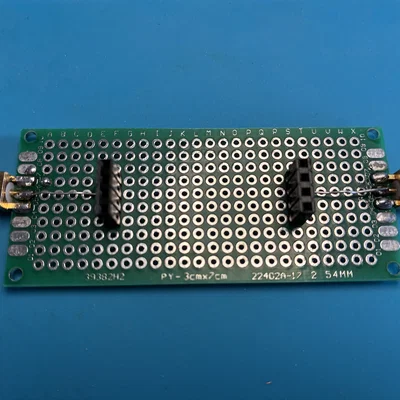 Vỏ hộp để kiểm tra các bộ lọc thông thấp (Low Pass Filters) của QRP-Labs