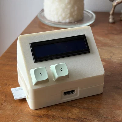 Case Raspberry Pi 1B Độc Đáo Kèm Màn Hình LCD và Phím Cơ