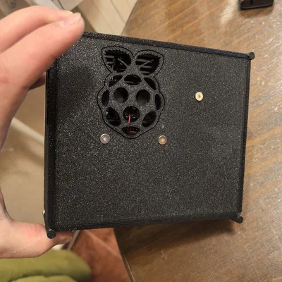 Cyberdeck Raspberry Pi 4 với màn hình 4,3 inch
