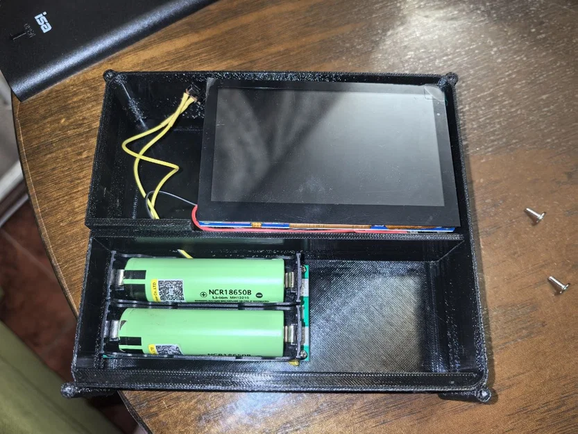 Cyberdeck Raspberry Pi 4 với màn hình 4,3 inch - Image 4