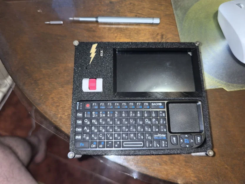 Cyberdeck Raspberry Pi 4 với màn hình 4,3 inch - Image 15