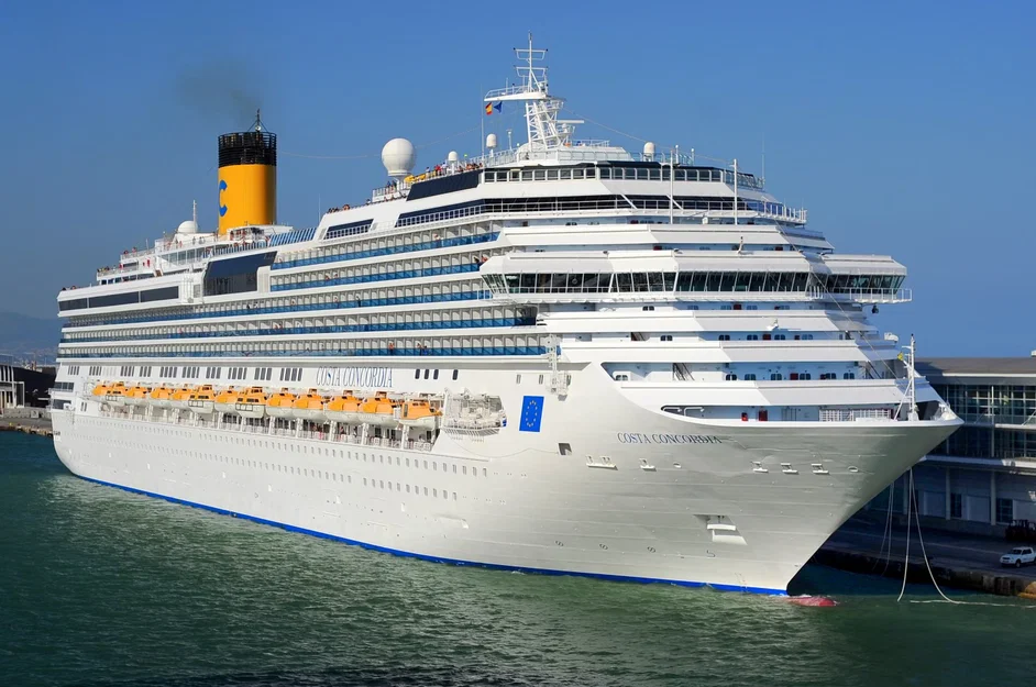 Mô hình tàu du lịch Costa Concordia 3D ấn tượng cho người đam mê hàng hải - Image 1