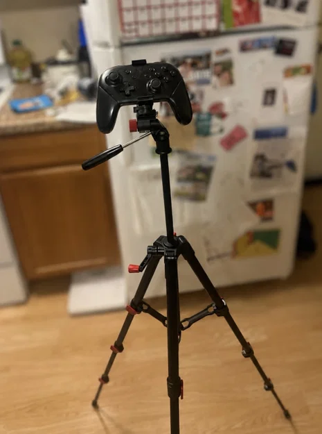 Giá đỡ Nintendo Switch Pro Controller lên Tripod cực tiện lợi - Image 3