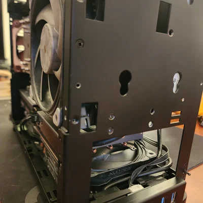 Giá gắn quạt bên hông cho Ncase M1