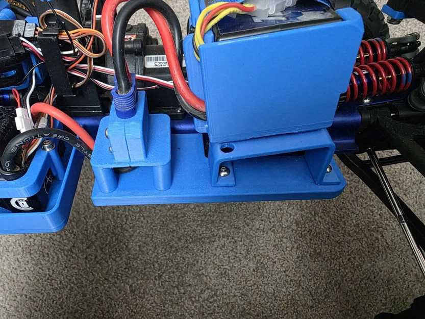 Bệ để chân (Floor Tray) bên phụ cho bản độ Traxxas Revo 3.3 - Image 1