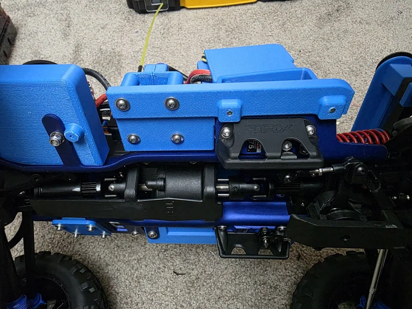Bệ để chân (Floor Tray) bên phụ cho bản độ Traxxas Revo 3.3 - Image 3