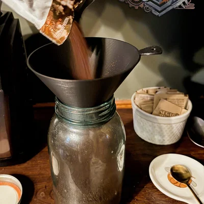 Mason Jar Funnel v1.0 - Phễu rót cho hũ Mason