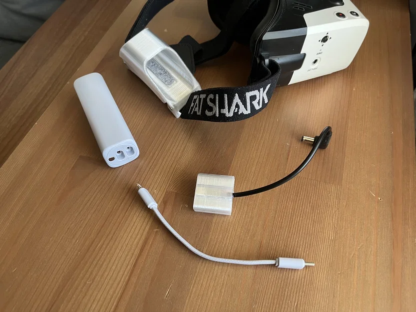 Ngàm gắn sạc dự phòng trên dây đeo cho kính Fat Shark FPV - Image 6